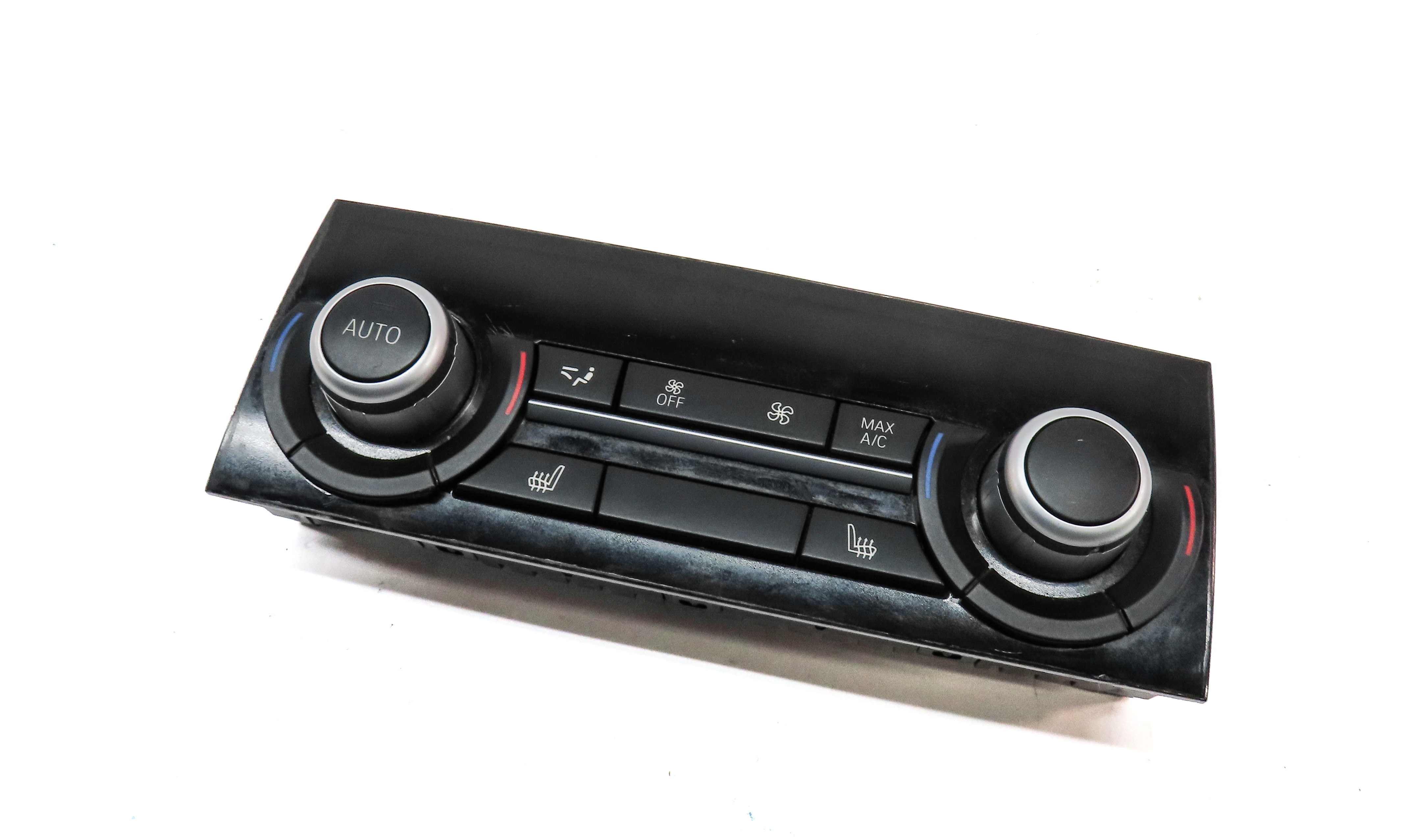 2010-2019 BMW 528i 535i 550i 740i 750i 760i (F01 F06 F10) REAR TEMPERATURE PANEL — exact item pictured